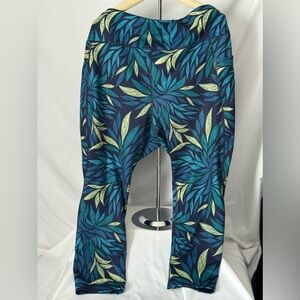 RB3 Women’s Active Cropped Pants. NWT. Size 2X
